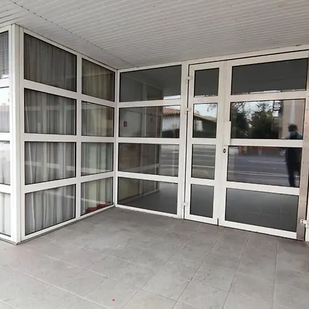 T2 Dans Residence - Fac Avec Parking Prive Apartman *